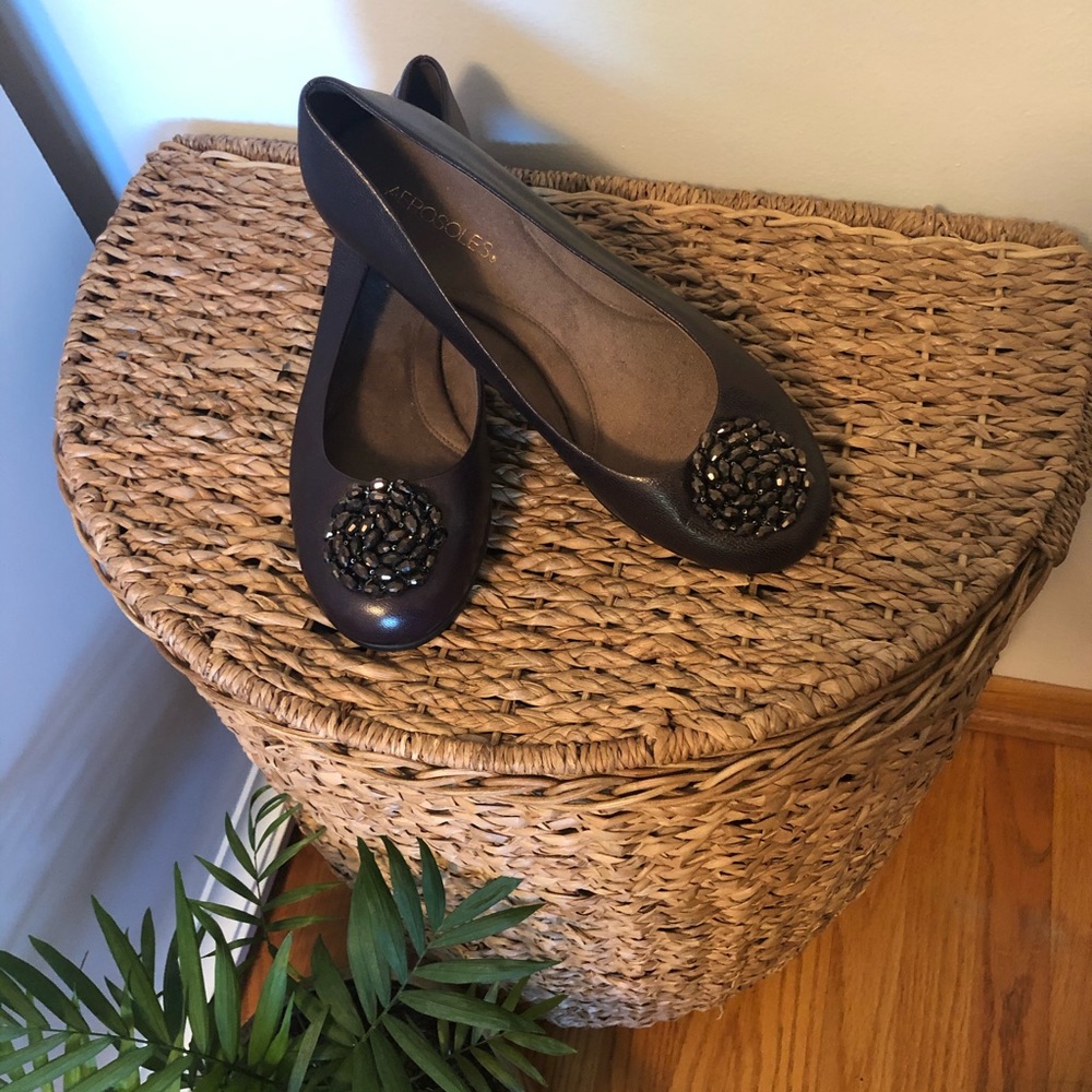 Aerosoles slip on ballet flat in dark plum!